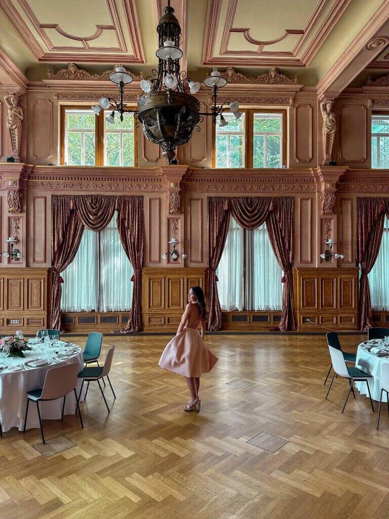 Heiraten in Baden-Baden: Der Malersaal im Hotel Maison Messmer