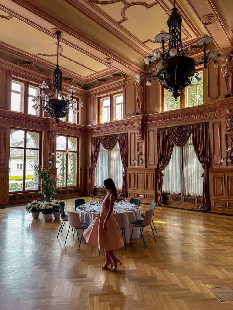 Heiraten in Baden-Baden: Der Malersaal im Hotel Maison Messmer