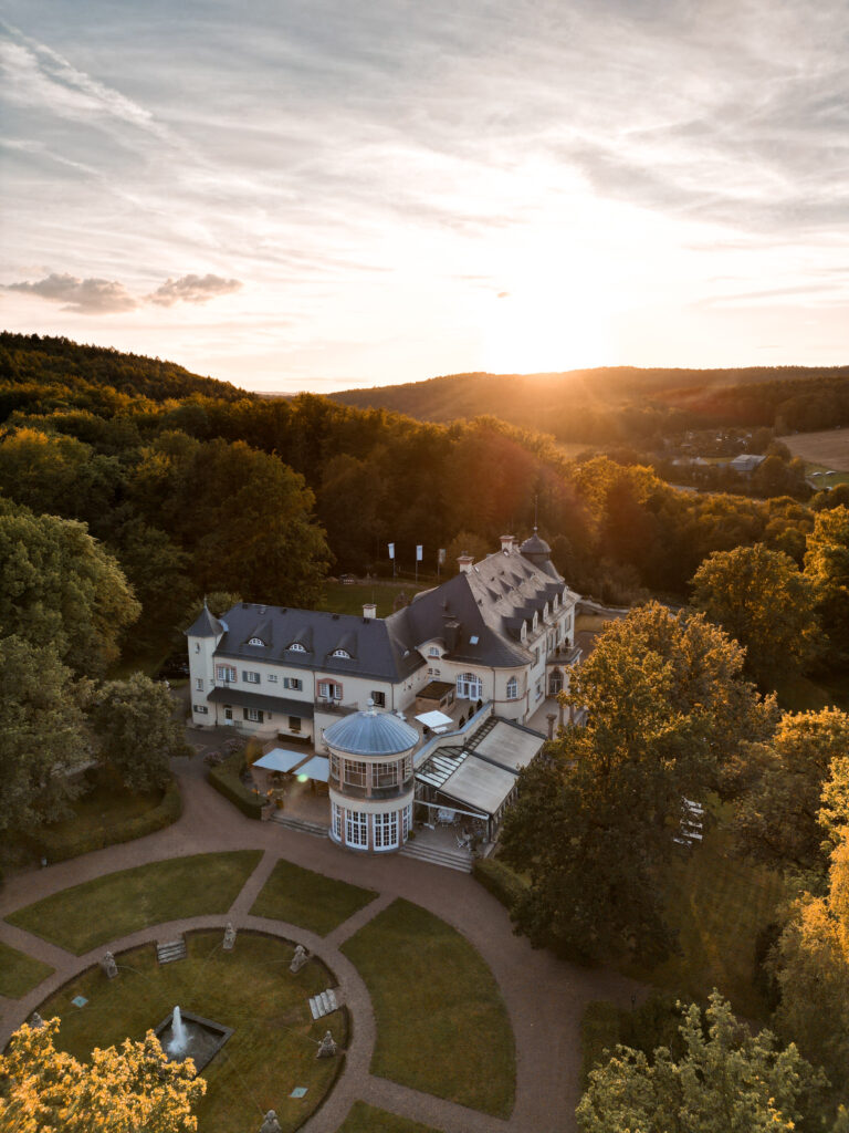 Romantischer Wellness Urlaub im Erzgebirge: Auszeit im Schlosshotel Das WOLFSBRUNN